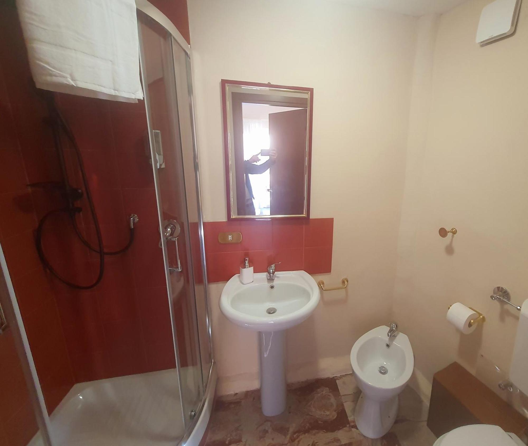 Le Stanze Dei Doria Hotel Valmontone Luaran gambar
