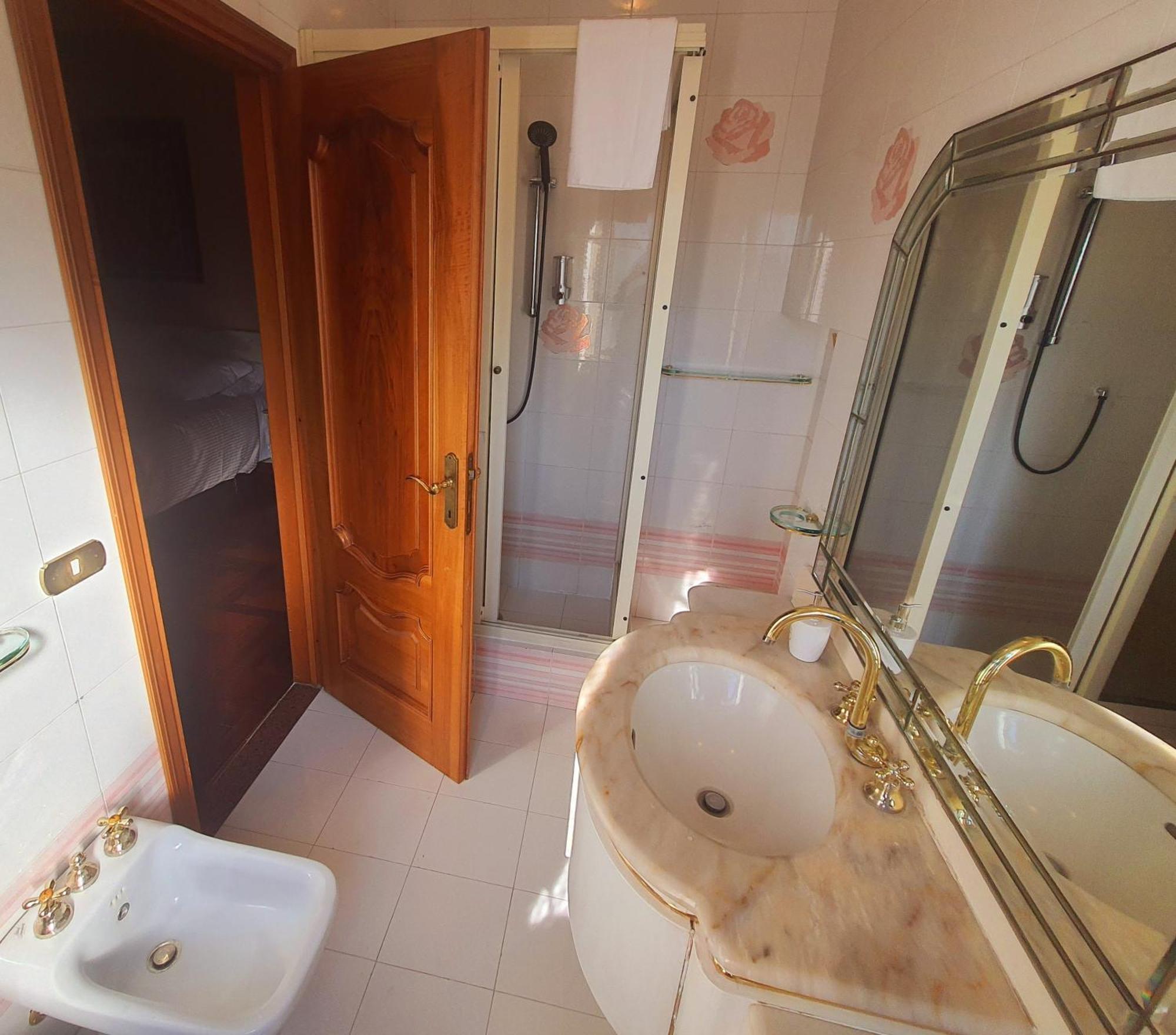 Le Stanze Dei Doria Hotel Valmontone Luaran gambar