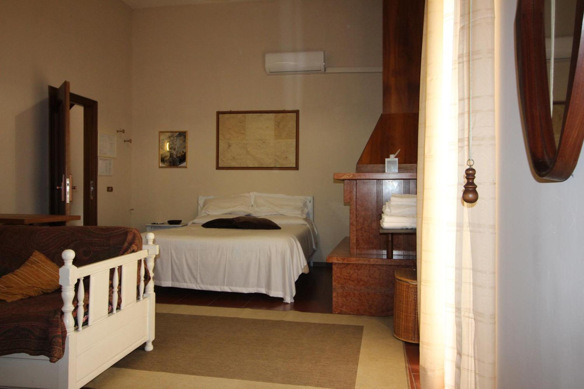 Le Stanze Dei Doria Hotel Valmontone Luaran gambar